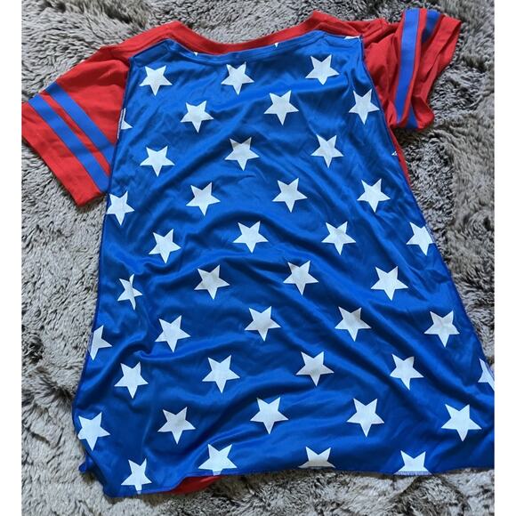 DC Comics Wonder Woman T-Shirt With Removable Cape And Belt. Size L (Teen). EUC - Picture 3 of 4